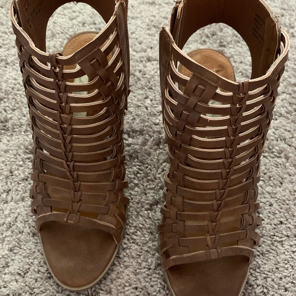 Summer heels